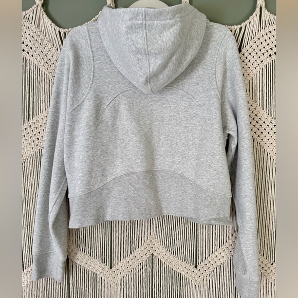 Lululemon Loungeful Cropped Hoodies - Picture 3 of 4